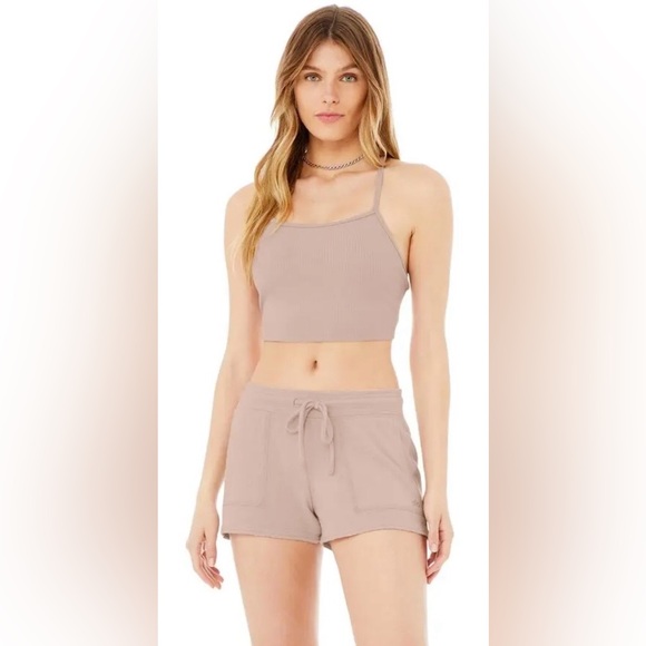 ‼️RARE‼️🎸ALO🎸🔥NWT🔥Alosoft Ribbed Crop Calm Tank Top in Dusty Pink—S